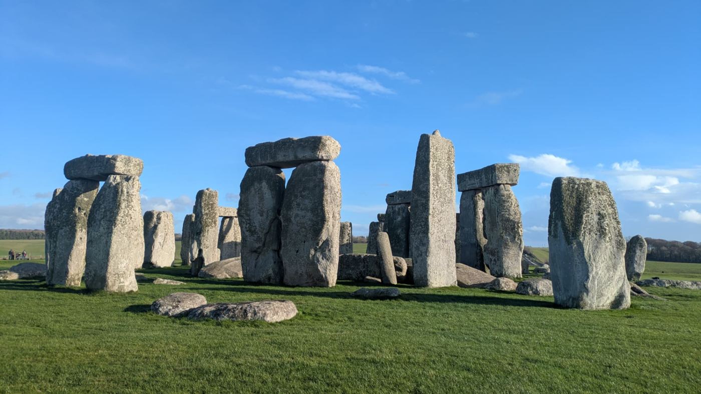 Day excursion to Stonehenge
